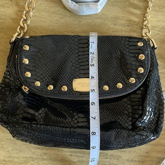 Michael Kors Bedford Black Convertible Shoulder Strap Embossed Leather Handbag - Picture 11 of 12